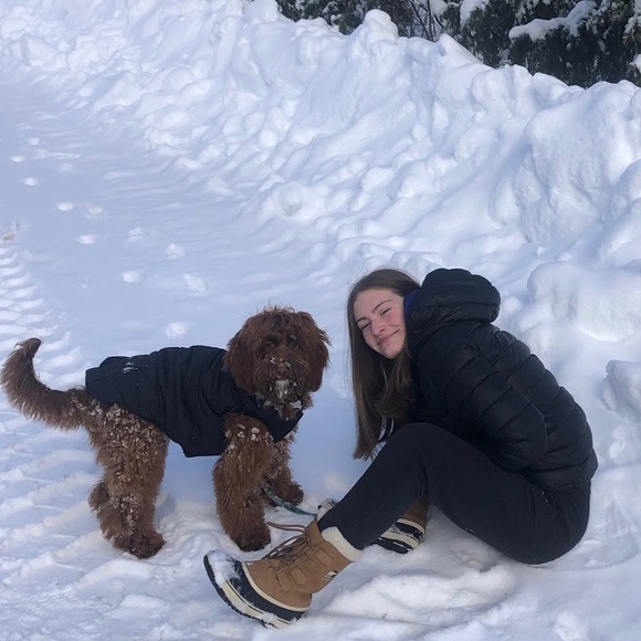 Meet your Posher, Amy - Picture 1 of 2